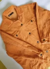 Casaca corduroy ámbar oversized